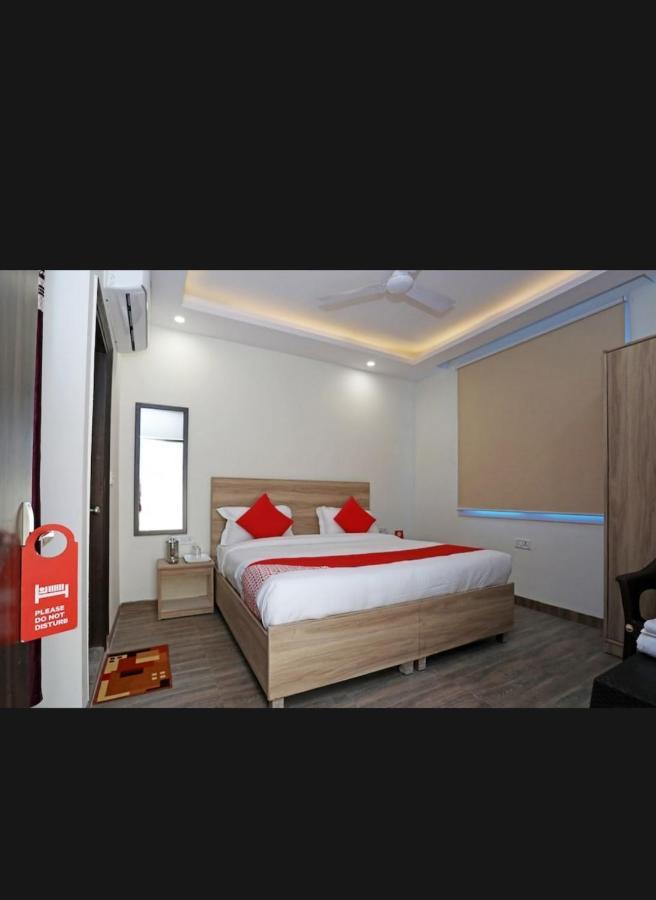 Hotel Golden Bliss At New Delhi Airport מראה חיצוני תמונה