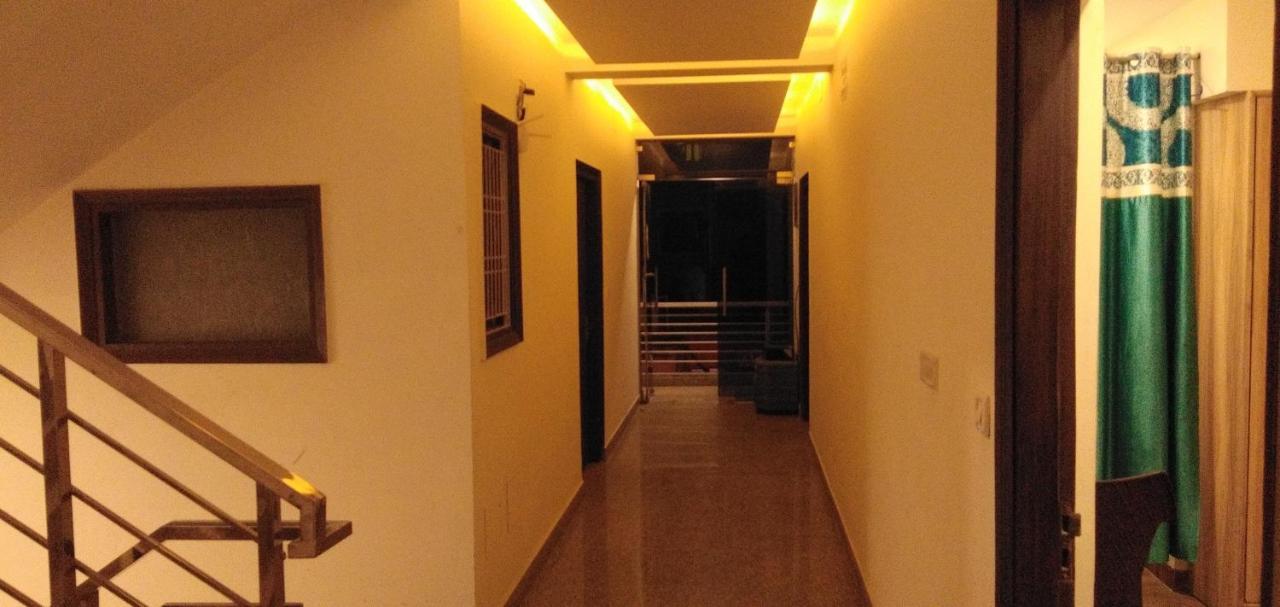 Hotel Golden Bliss At New Delhi Airport מראה חיצוני תמונה