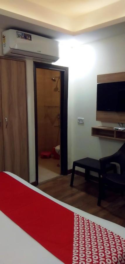Hotel Golden Bliss At New Delhi Airport מראה חיצוני תמונה