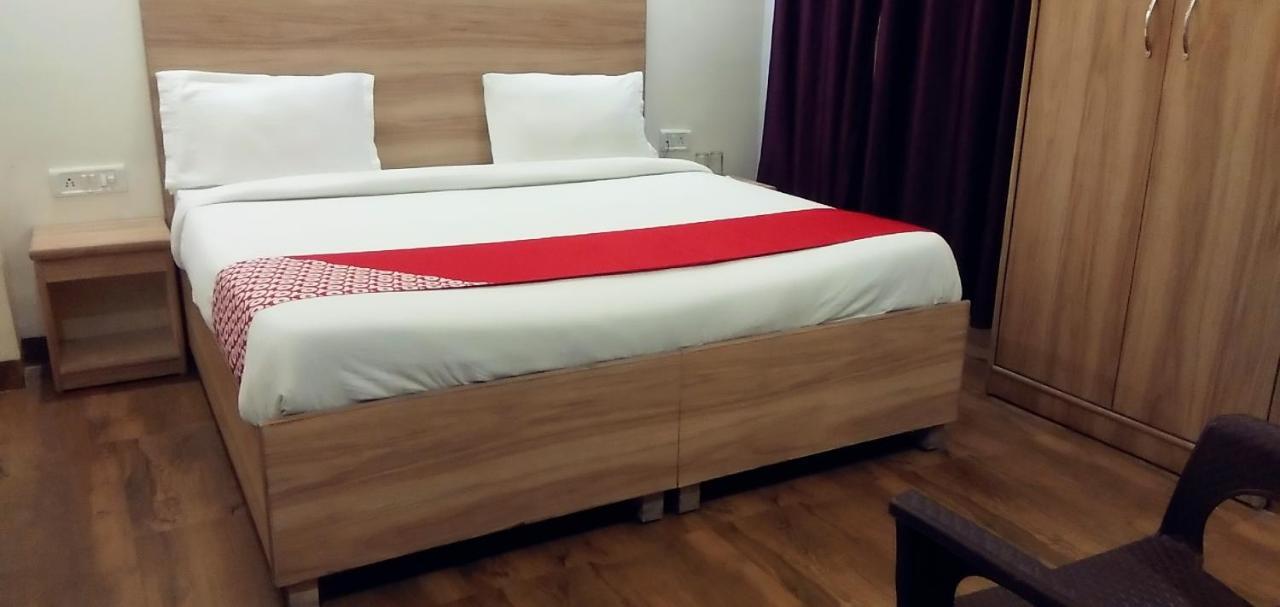 Hotel Golden Bliss At New Delhi Airport מראה חיצוני תמונה